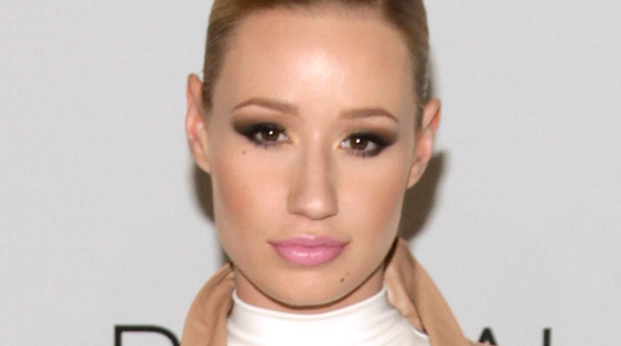 Iggy Azalea suing ex manager