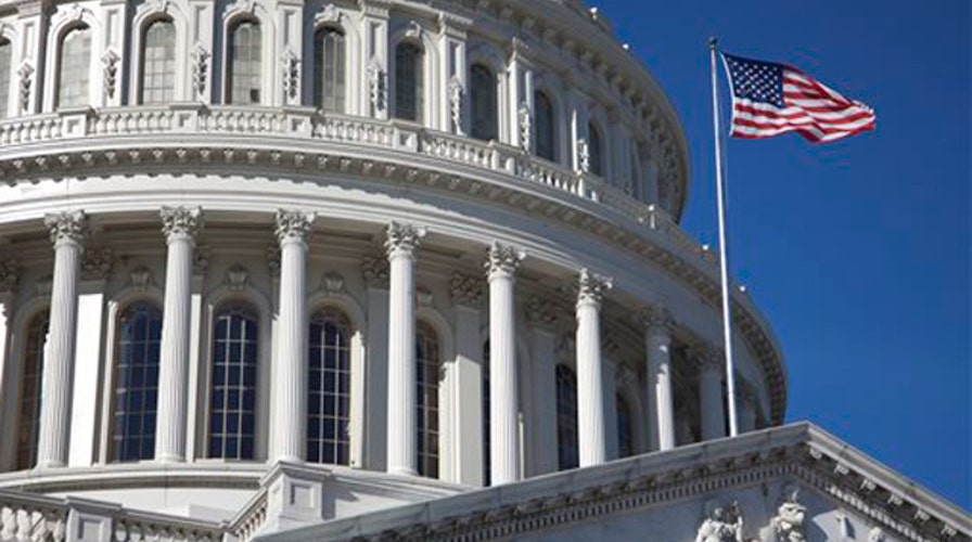 'Anti-establishment groundswell' building in US?