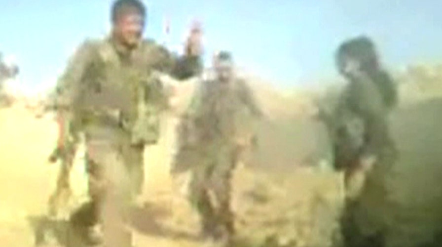 Syrian rebels fight ISIS militants