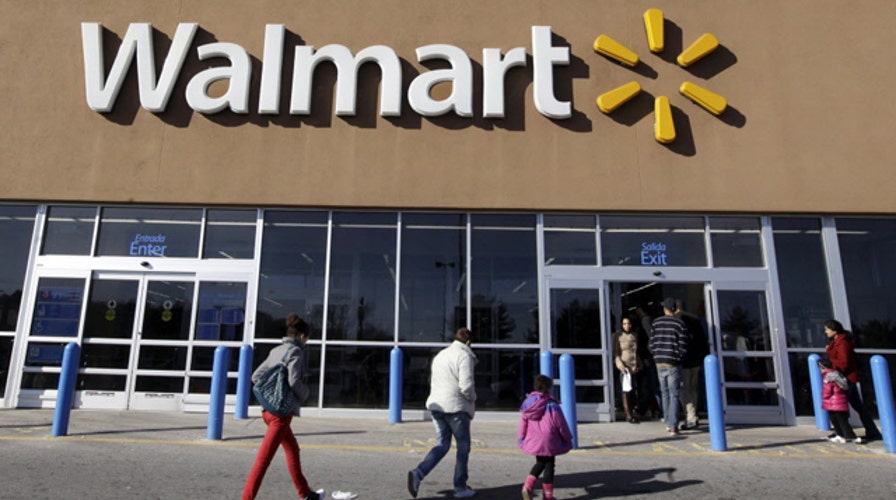 Wal-Mart launches mobile checking account