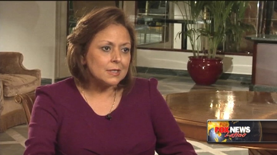 Gov. Martinez riding coalition with conservative Democrats