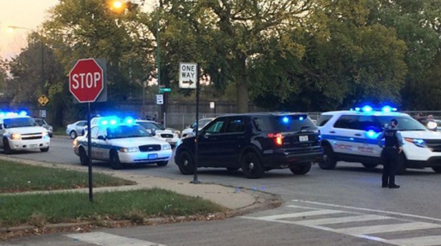 Police captain shot in head during standoff in Chicago