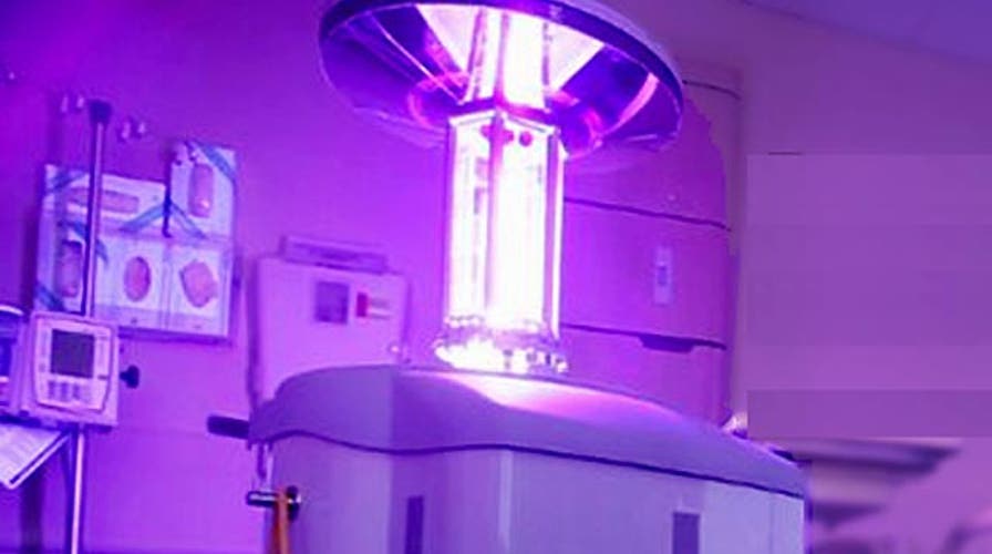 Dallas hospital uses robot light to clean rooms