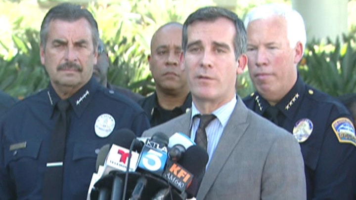 Officials give update after LAX shooting 