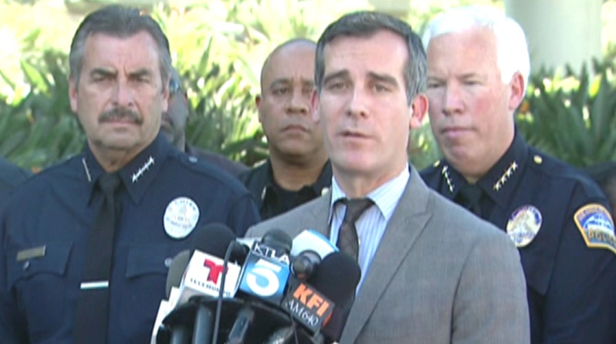 Officials give update after LAX shooting 