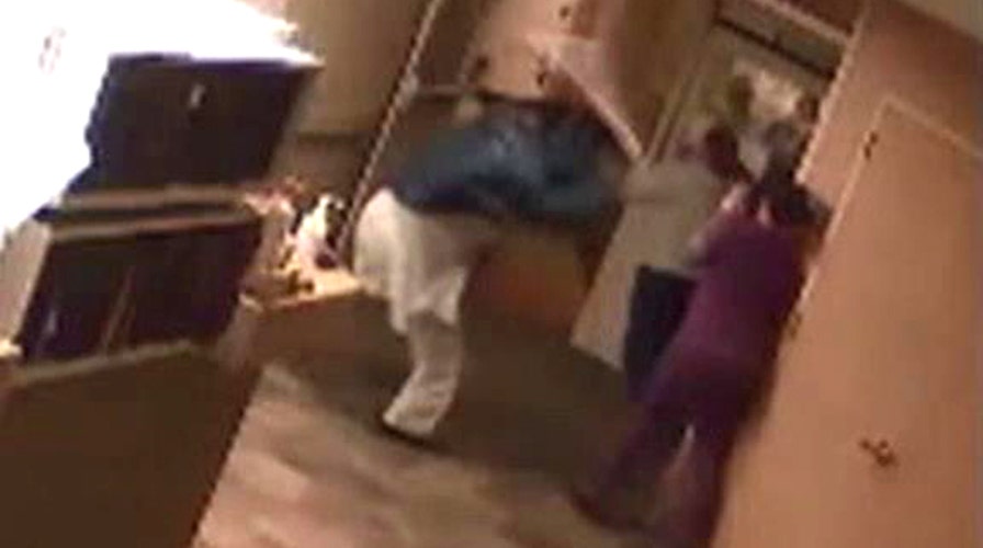 Brutal attack at Minnesota hospital captured on video Fox News