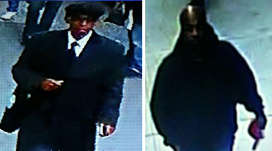NYPD hunts suspects in armed Diamond District robbery