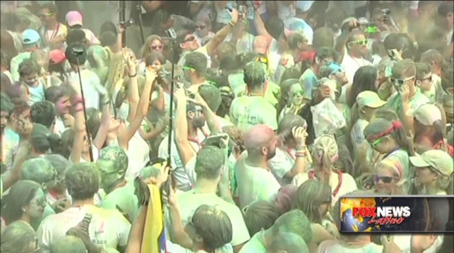 Thousands of Venezuelans take part in ' The Color Run'
