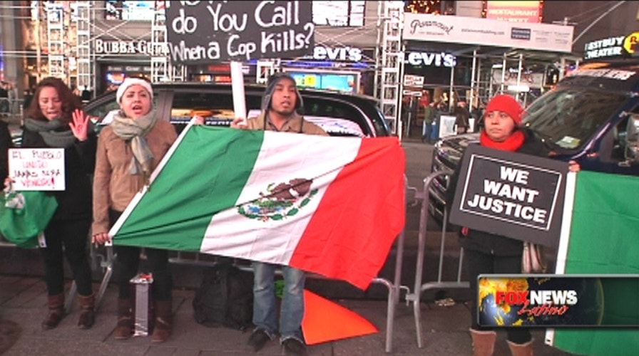 U.S. activists rally over missing Mexican students