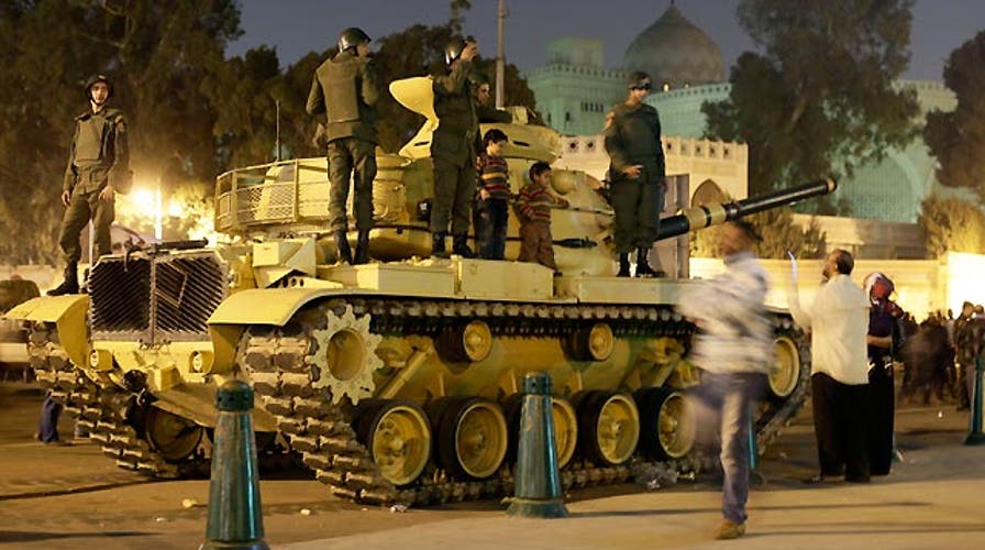 Egyptian president gives military power to arrest civilians