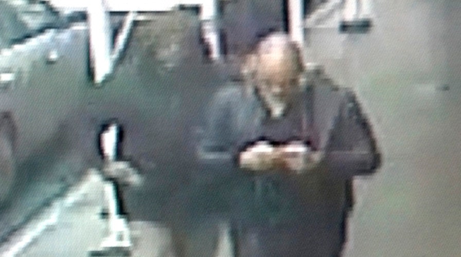 Cops release photo of Manhattan murder suspect
