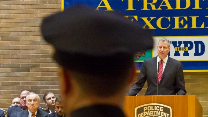 How deep is rift between NYPD and NYC mayor?