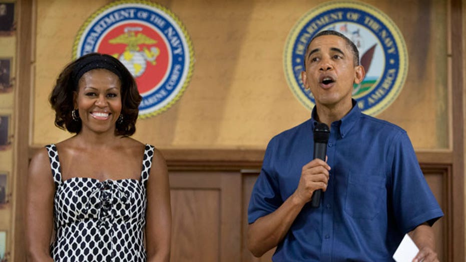 Obamas pay visit to troops in Hawaii Christmas Day Fox News