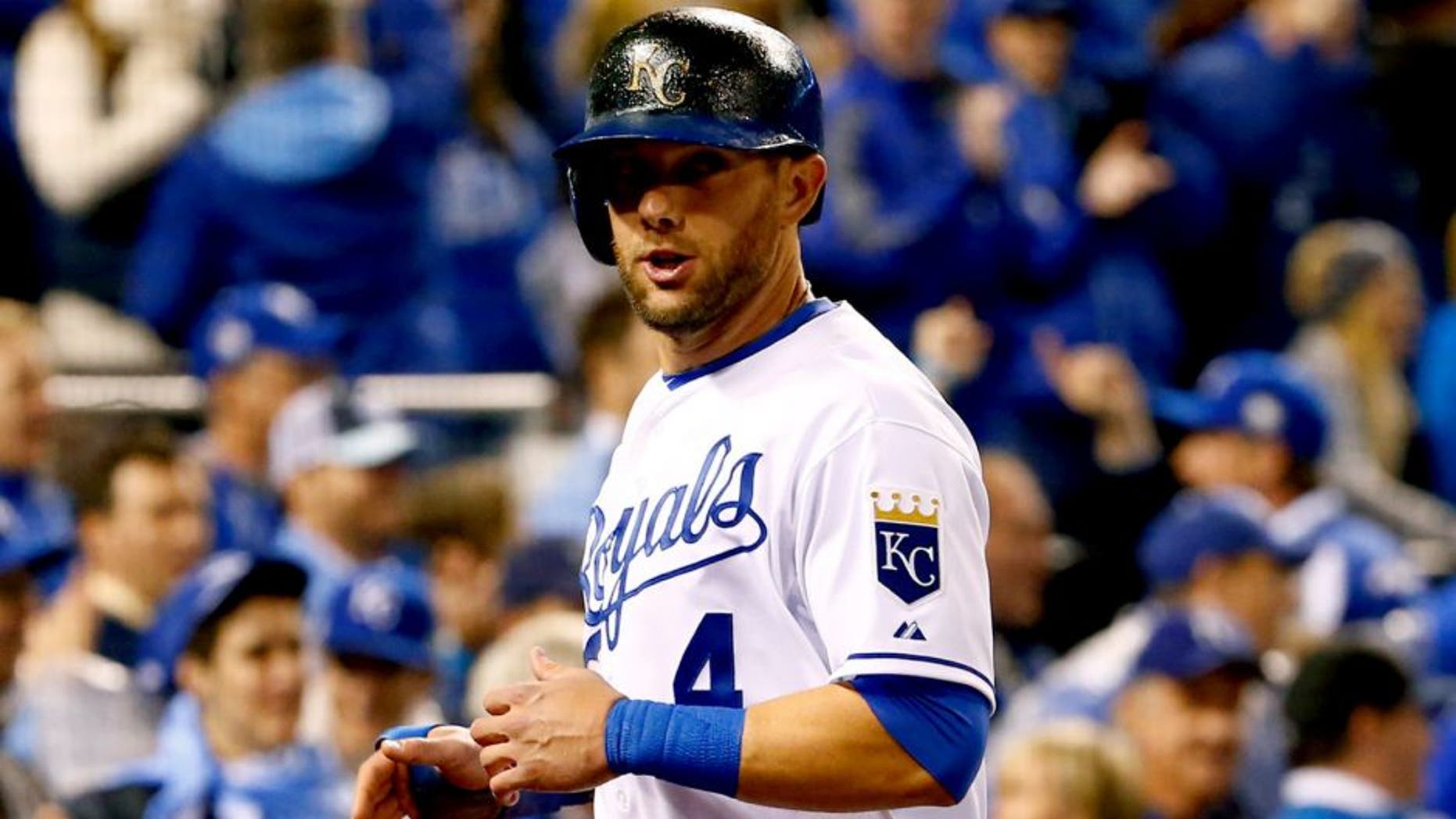 KANSAS CITY, MO - OCTOBER 28: Alex Gordon #4 of the Kansas City Royals reacts after scoring a run on an RBI single hit by Alcides Escobar #2 of the Kansas City Royals (not pictured) in the fifth inning against the New York Mets in Game Two of the 2015 World Series at Kauffman Stadium on October 28, 2015 in Kansas City, Missouri. (Photo by Jamie Squire/Getty Images)