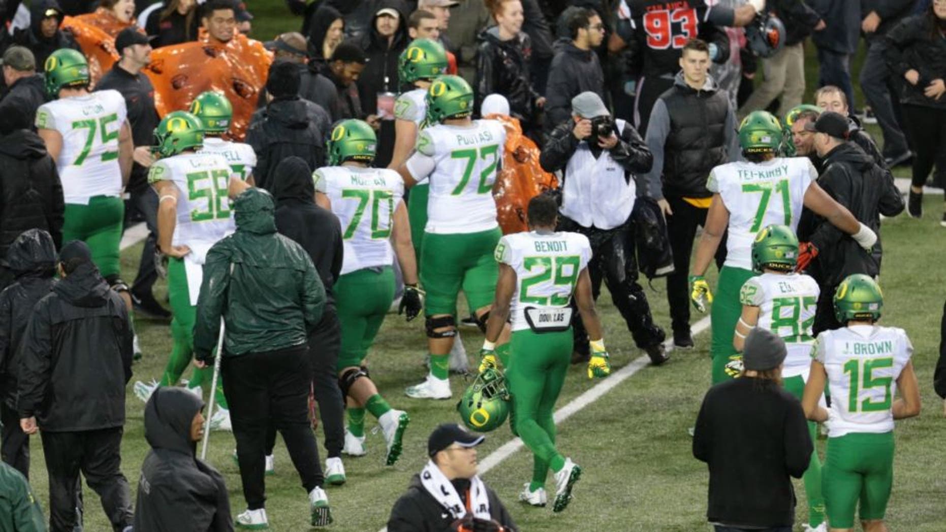 Nov 26, 2016; Corvallis, OR, USA; Oregon Ducks players walk off the field following a lose (24-34) Oregon State Beavers at Reser Stadium. Mandatory Credit: Scott Olmos-USA TODAY Sports