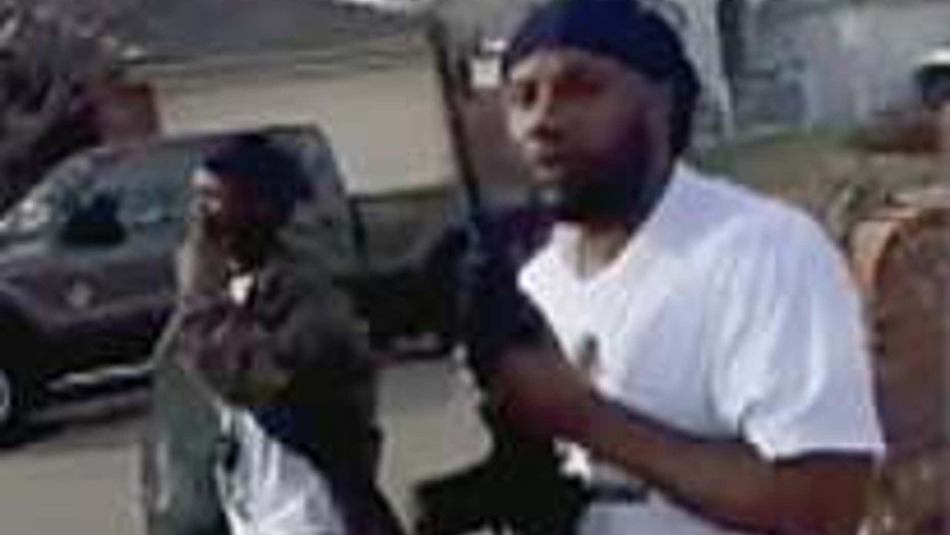 Armed men seen patrolling Fort Worth, TX neighborhood