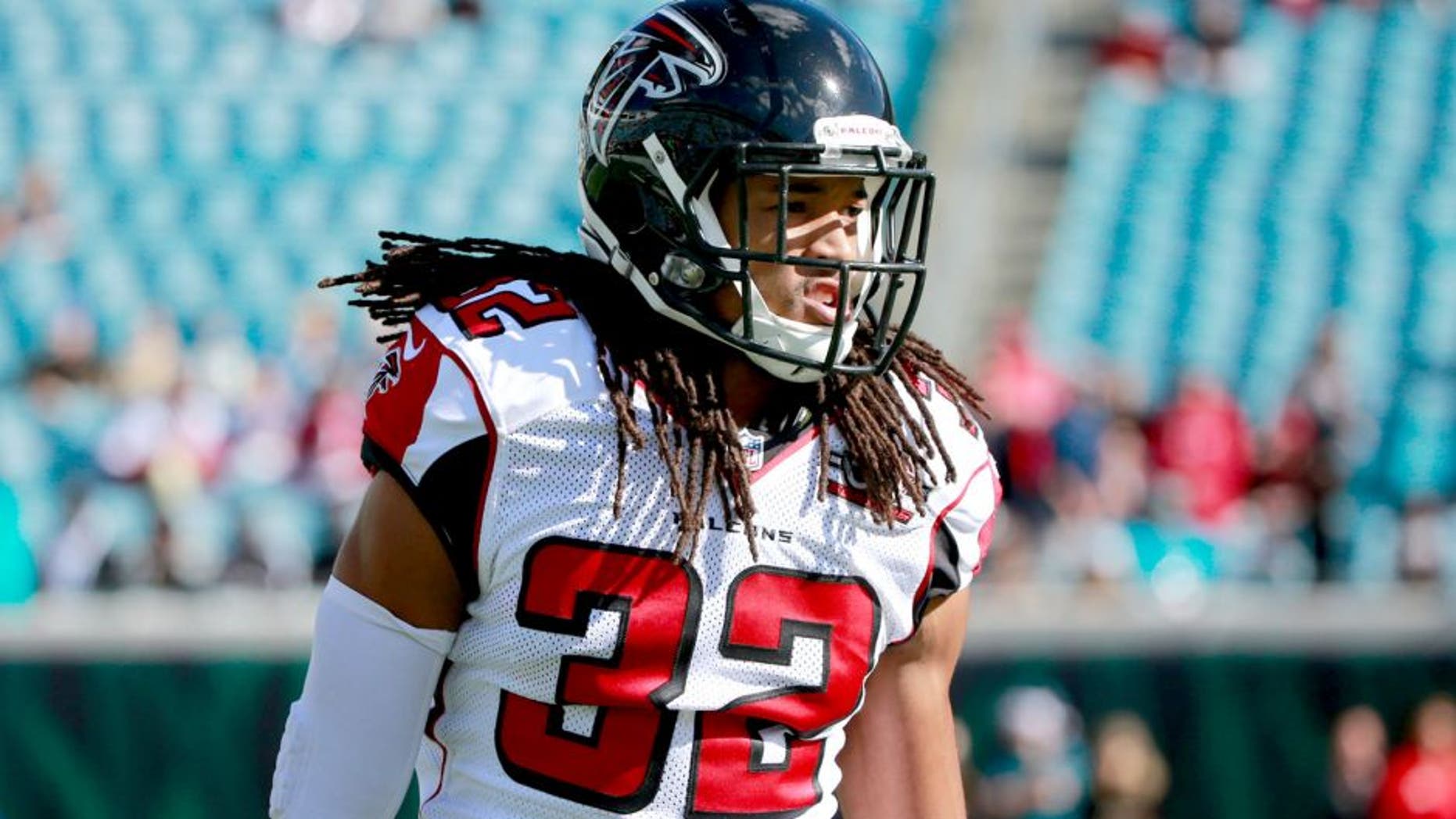 Dec 20, 2015; Jacksonville, FL, USA; Atlanta Falcons cornerback Jalen Collins (32) works out prior to the game at EverBank Field. Mandatory Credit: Kim Klement-USA TODAY Sports