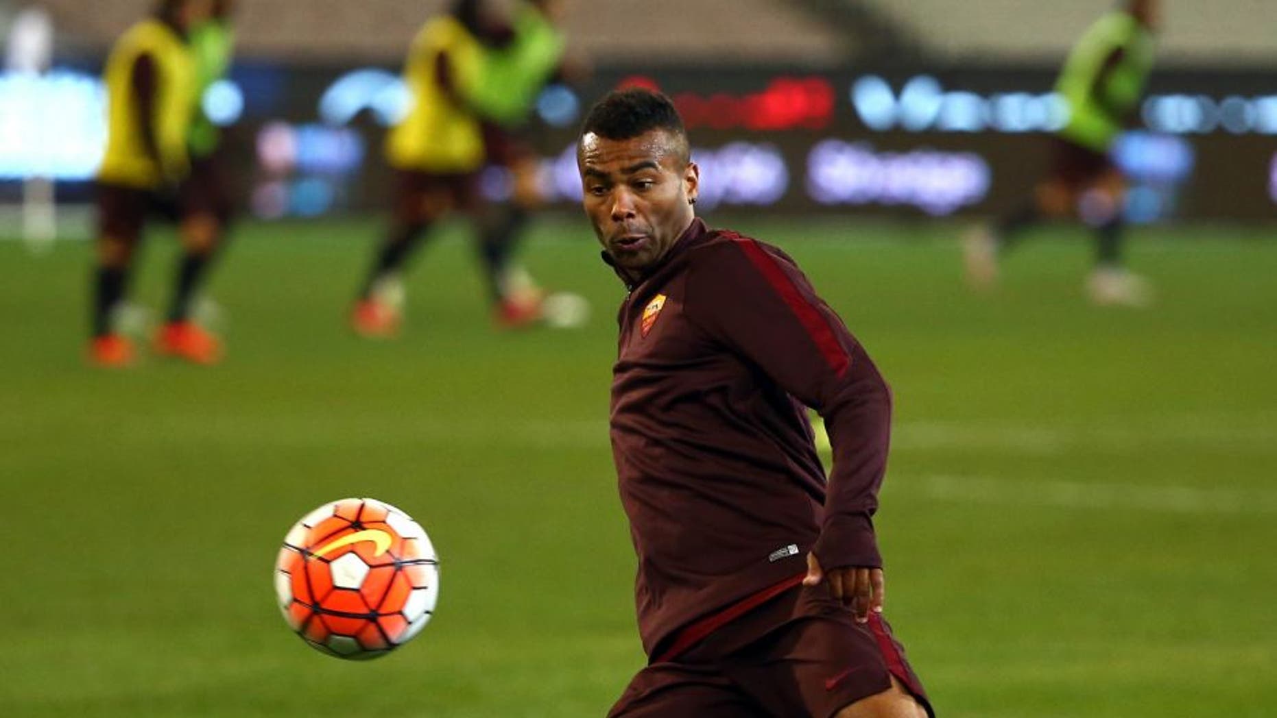 MELBOURNE, AUSTRALIA - JULY 17: Ashley Cole of AS Roma kicks the ball during an AS Roma training session at Melbourne Cricket Ground on July 17, 2015 in Melbourne, Australia. (Photo by Robert Cianflone/Getty Images)