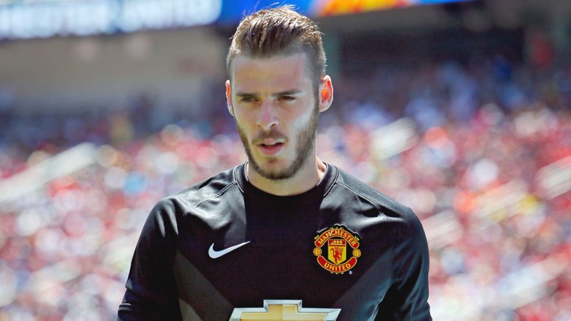 SANTA CLARA, CA - JULY 25: Goal keeper David De Gea #1 of Manchester United walks to pick up the ball out of bounds against FC Barcelona during the International Champions Cup on July 25, 2015 at Levi's Stadium in Santa Clara, California. Manchester United won 3-1. (Photo by Brian Bahr/Getty Images)
