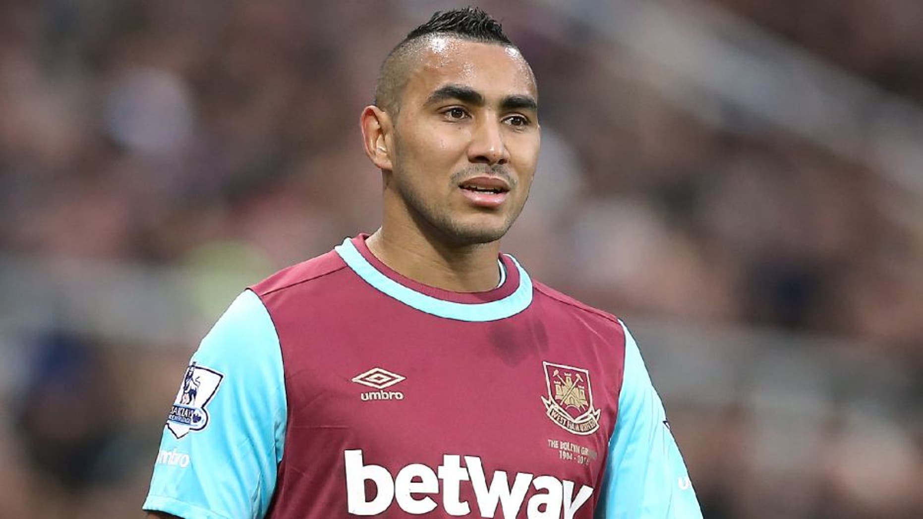NEWCASTLE, ENGLAND - JANUARY 16: Dimitri Payet of West Ham United reacts during the Barclays Premier League match between Newcastle United and West Ham United at St James Park on January 16, 2016 in Newcastle, England. (Photo by Ian MacNicol/Getty images)
