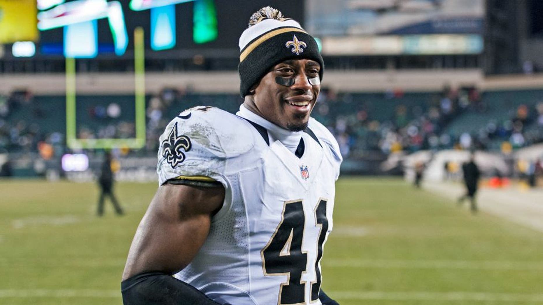 Jan 4, 2014; Philadelphia, PA, USA; New Orleans Saints safety Roman Harper (41) leaves the field after defeating the Philadelphia Eagles during the 2013 NFC wild card playoff football game at Lincoln Financial Field. The Saints defeated the Eagles 26-24. Mandatory Credit: Howard Smith-USA TODAY Sports
