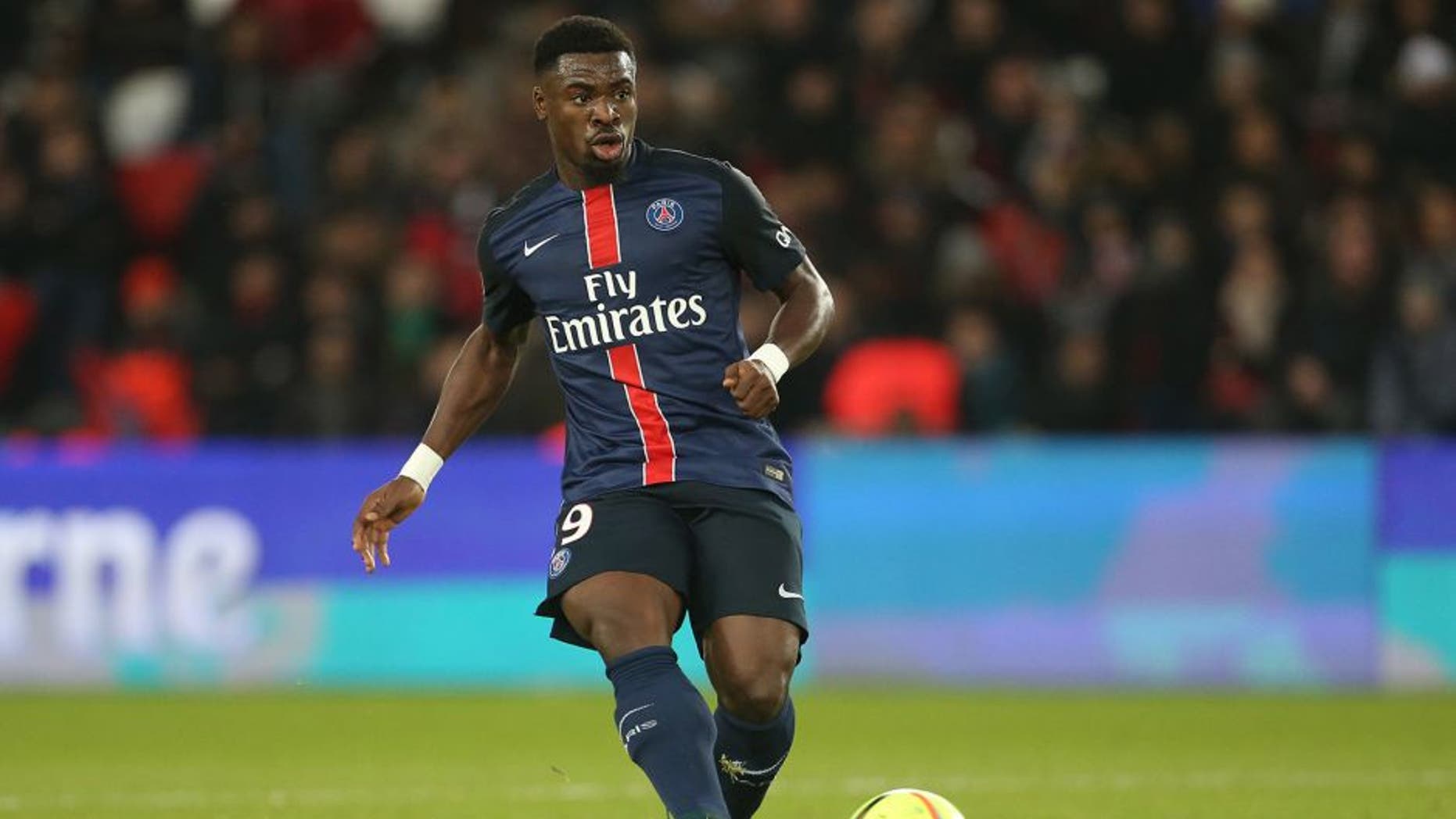 PARIS, FRANCE - JANUARY 23: Serge Aurier of PSG in action during the French Ligue 1 match between Paris Saint-Germain (PSG) and SCO Angers at Parc des Princes stadium on January 23, 2016 in Paris, France. (Photo by Jean Catuffe/Getty Images)
