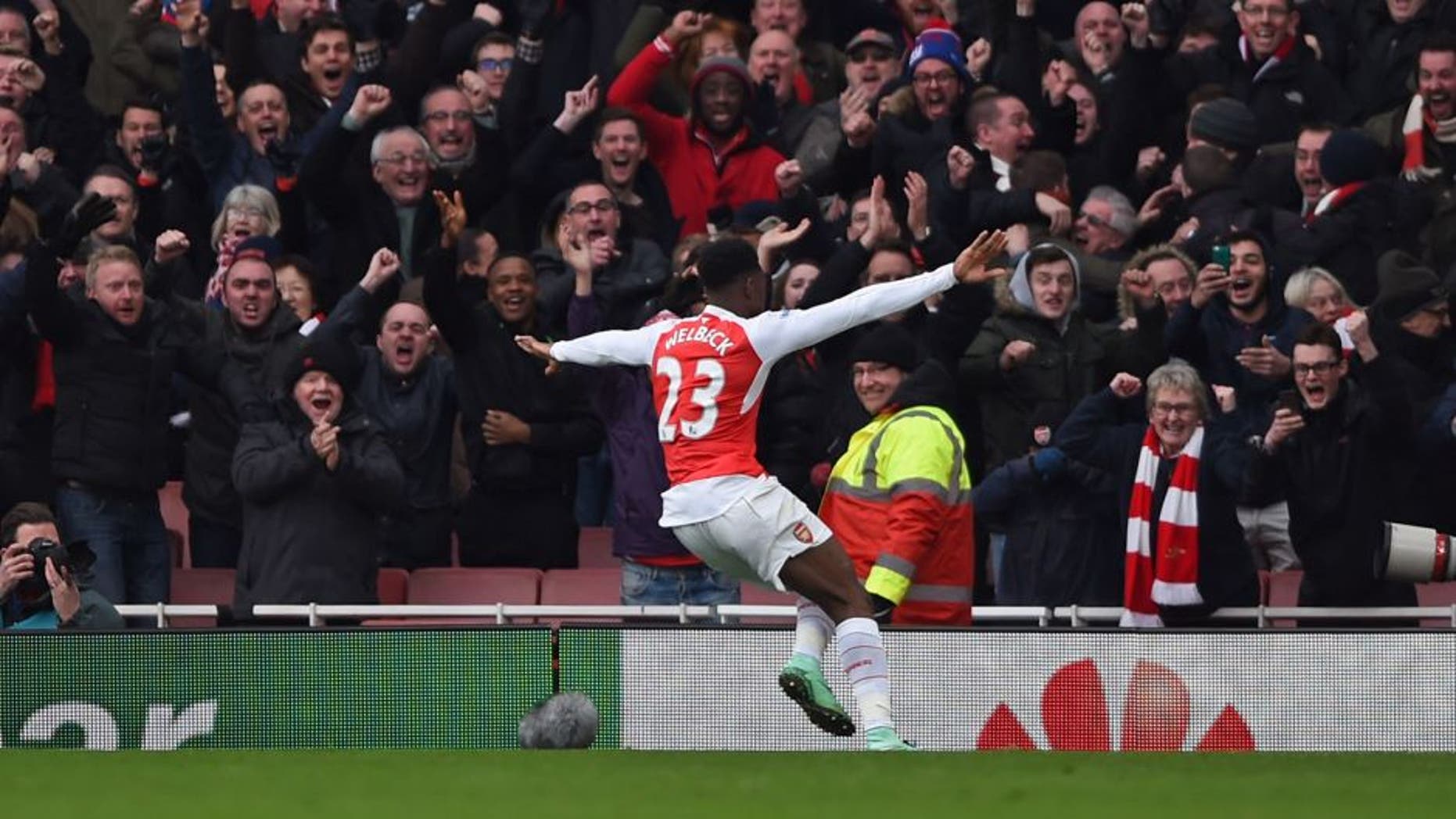Football Soccer - Arsenal v Leicester City - Barclays Premier League - Emirates Stadium - 14/2/16 Arsenal's Danny Welbeck celebrates scoring their second goal Action Images via Reuters / Tony O'Brien Livepic EDITORIAL USE ONLY. No use with unauthorized audio, video, data, fixture lists, club/league logos or "live" services. Online in-match use limited to 45 images, no video emulation. No use in betting, games or single club/league/player publications. Please contact your account representative for further details.