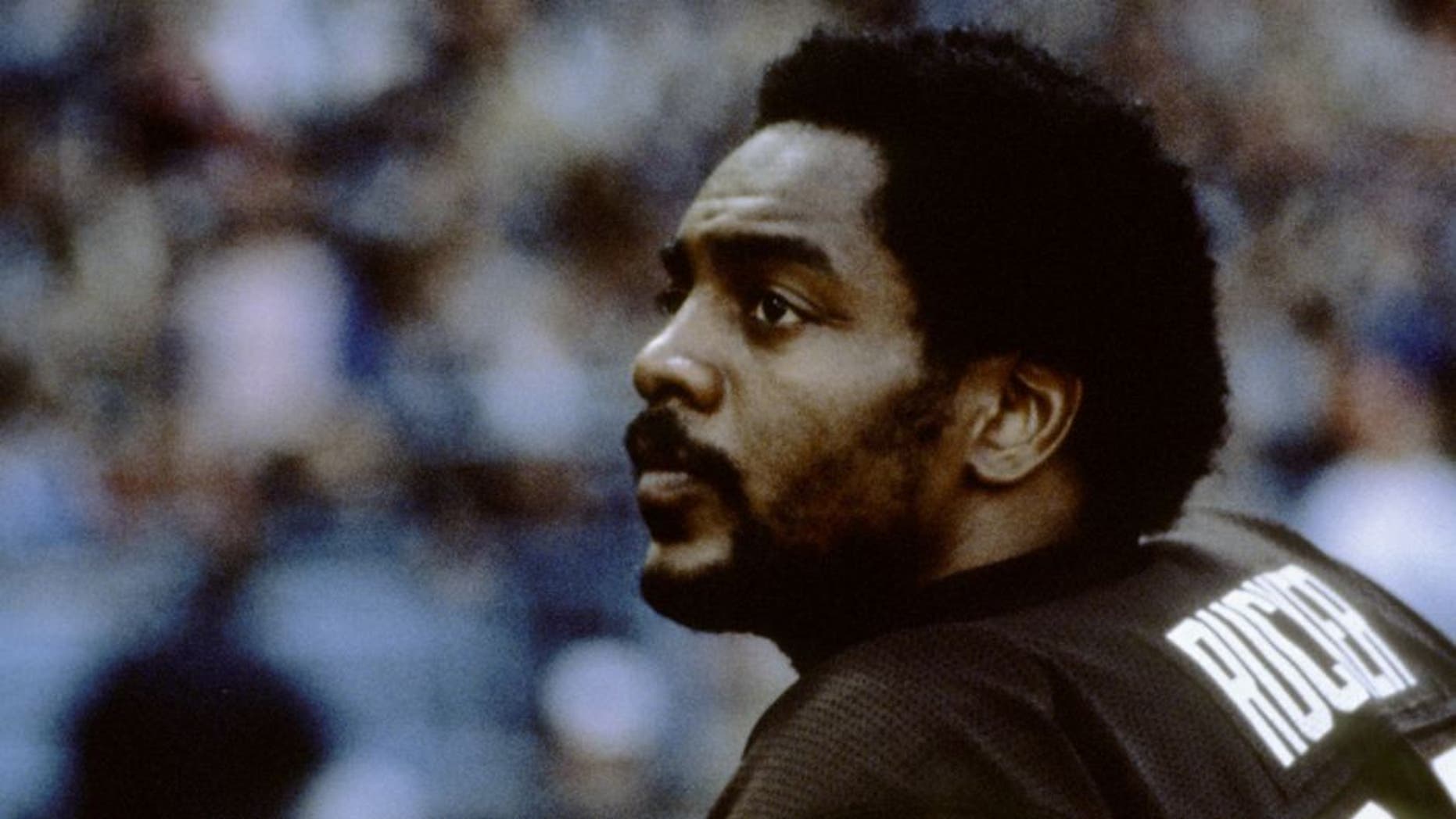 Cleveland Browns wide receiver Reggie Rucker (33) during the Browns 30-24 overtime victory over the Miami Dolphins on November 18, 1979 at Cleveland Municipal Stadium in Cleveland, Ohio. (Photo by Dennis Collins/Getty Images) *** Local Caption ***