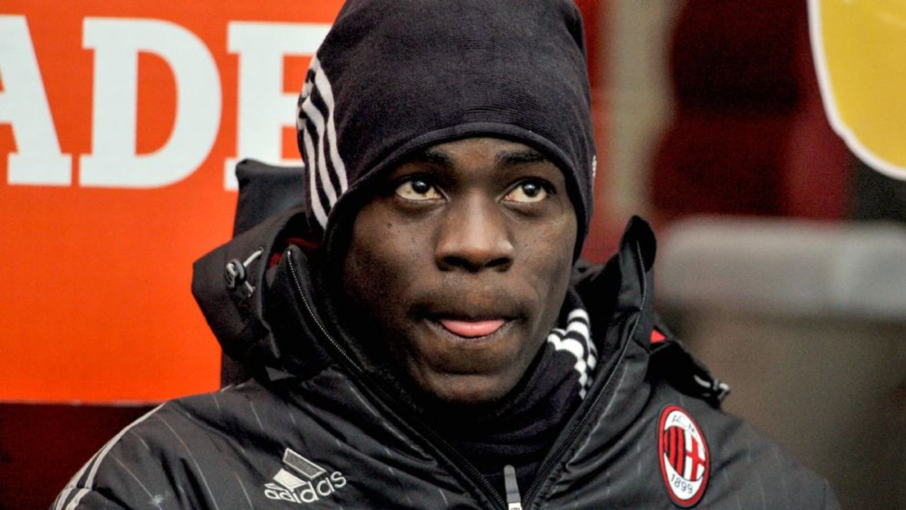 STADIO GIUSEPPE MEAZZA (SAN SIRO), MILAN, ITALY - 2016/02/14: Matio Balotelli during the Serie A football match between AC Milan and Genoa CFC. AC Milan wins 2-1 over Genoa CFC. Carlos Bacca, Keiusuke Honda and Alessio Cerci are the scorers. (Photo by Nicolâ⤠Campo/Pacific Press/LightRocket via Getty Images)