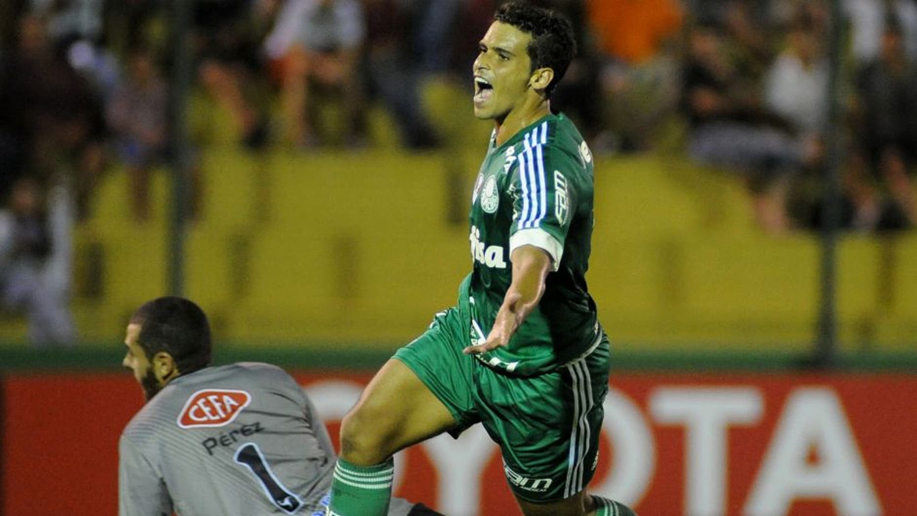 Brazil's Palmeiras player Jaen celebrates after scoring against Uruguay's River Plate during their Copa Libertadores football match in Maldonado, Uruguay, on February 16, 2016. AFP PHOTO / DANTE FERNANDEZ / AFP / DANTE FERNANDEZ (Photo credit should read DANTE FERNANDEZ/AFP/Getty Images)