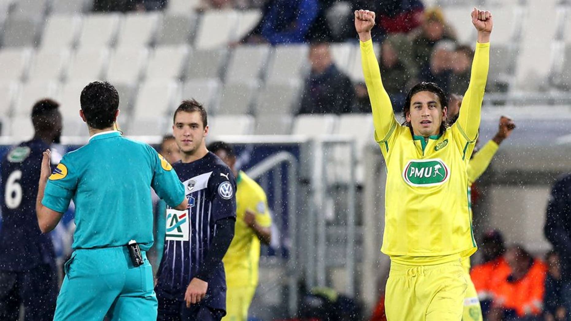 BORDEAUX, FRANCE - FEBRUARY 10: Alejandro Bedoya for FC Nantes after the victory in the French Cup match between FC Girondins de Bordeaux and FC Nantes at Stade Matmut Atlantique at Stade Matmut Atlantique on February 10, 2016 in Bordeaux, France. (Photo by Romain Perrocheau/Getty Images)