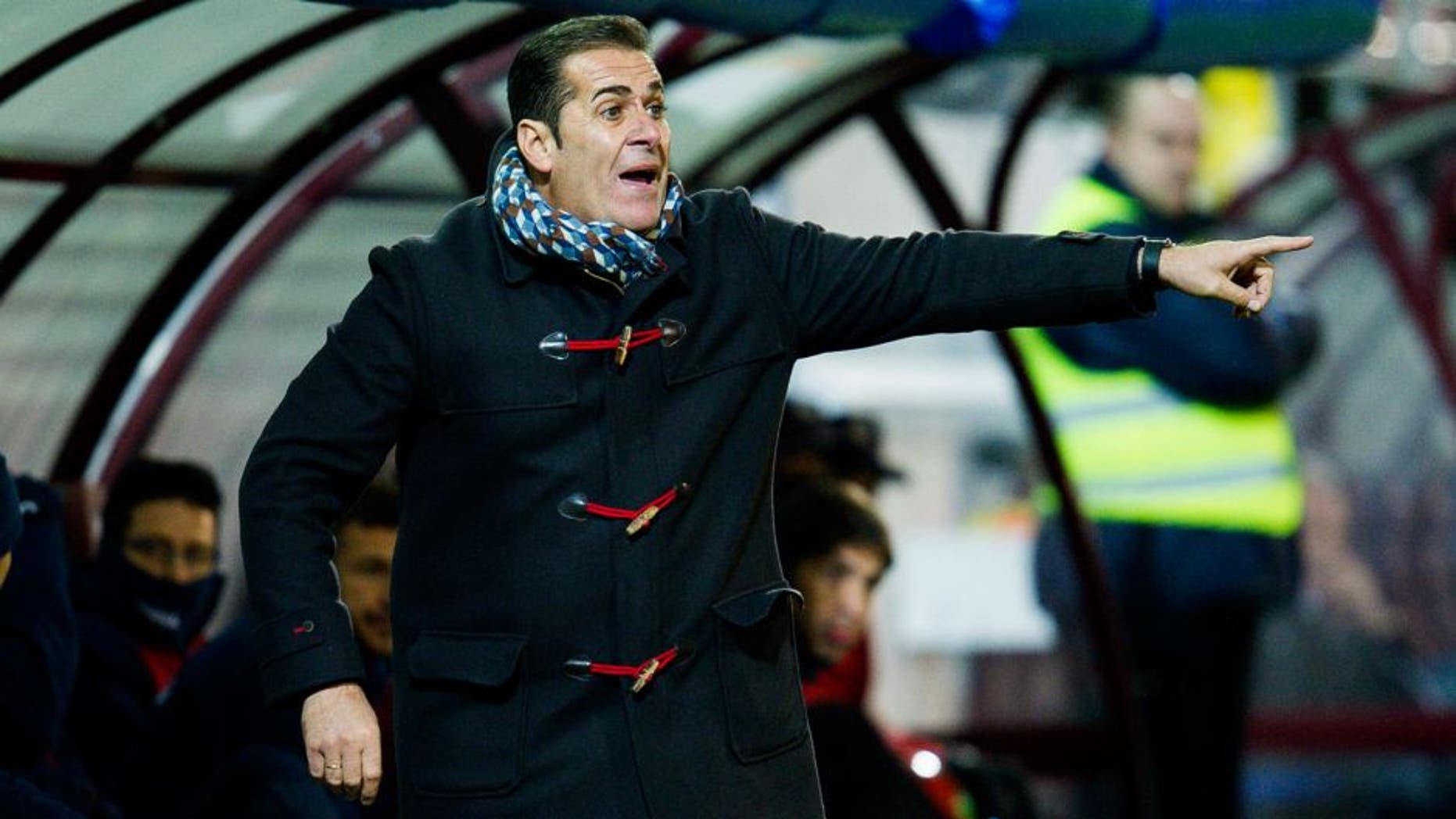 EIBAR, SPAIN - JANUARY 18: Head coach Jose Ramon Sandoval of Granada CF reacts during the La Liga match between SD Eibar and Granada CF at Ipurua Municipal Stadium on January 18, 2016 in Eibar, Spain. (Photo by Juan Manuel Serrano Arce/Getty Images)