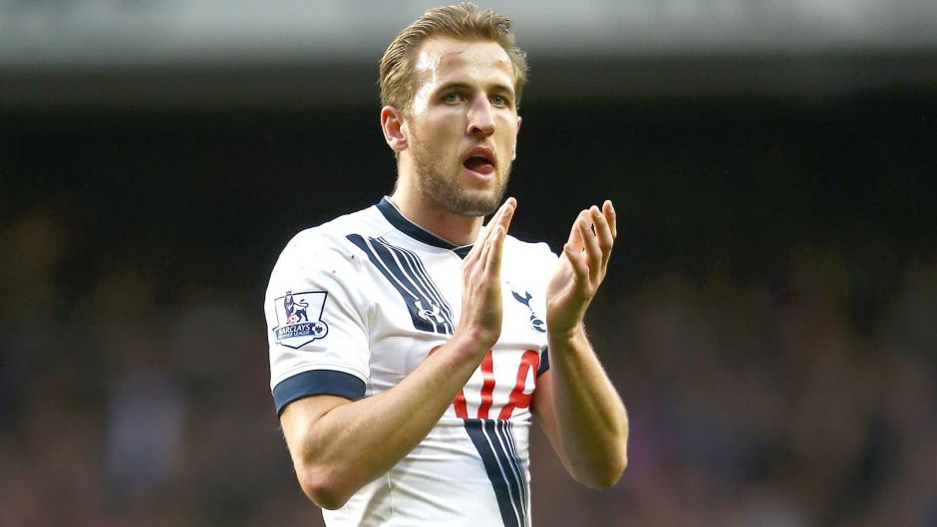 LONDON, ENGLAND - FEBRUARY 21: Harry Kane of Tottenham Hotspur looks dejected after the Emirates FA Cup Fifth Round match between Tottenham Hotspur and Crystal Palace at White Hart Lane on February 21, 2016 in London, England. (Photo by Clive Rose/Getty Images)
