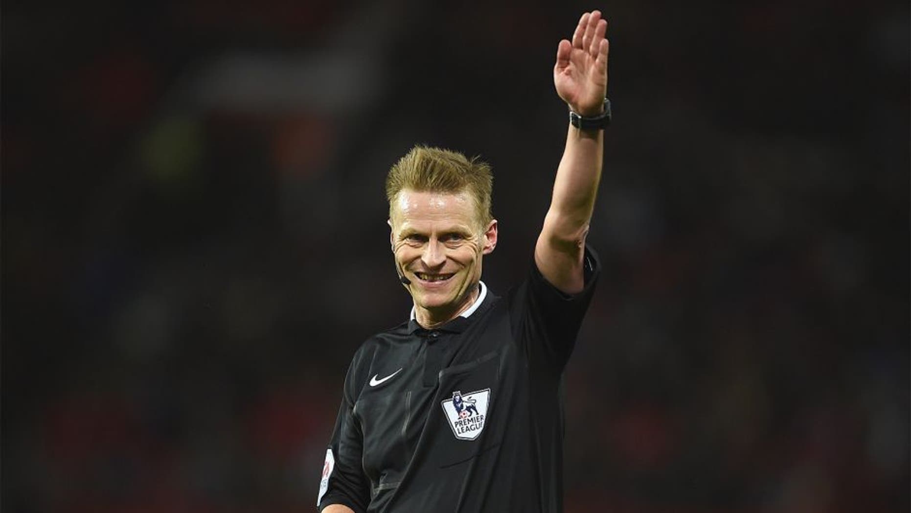 MANCHESTER, ENGLAND - MARCH 02: Referee Mike Jones gestures during the Barclays Premier League match between Manchester United and Watford at Old Trafford on March 2, 2016 in Manchester, England. (Photo by Laurence Griffiths/Getty Images)