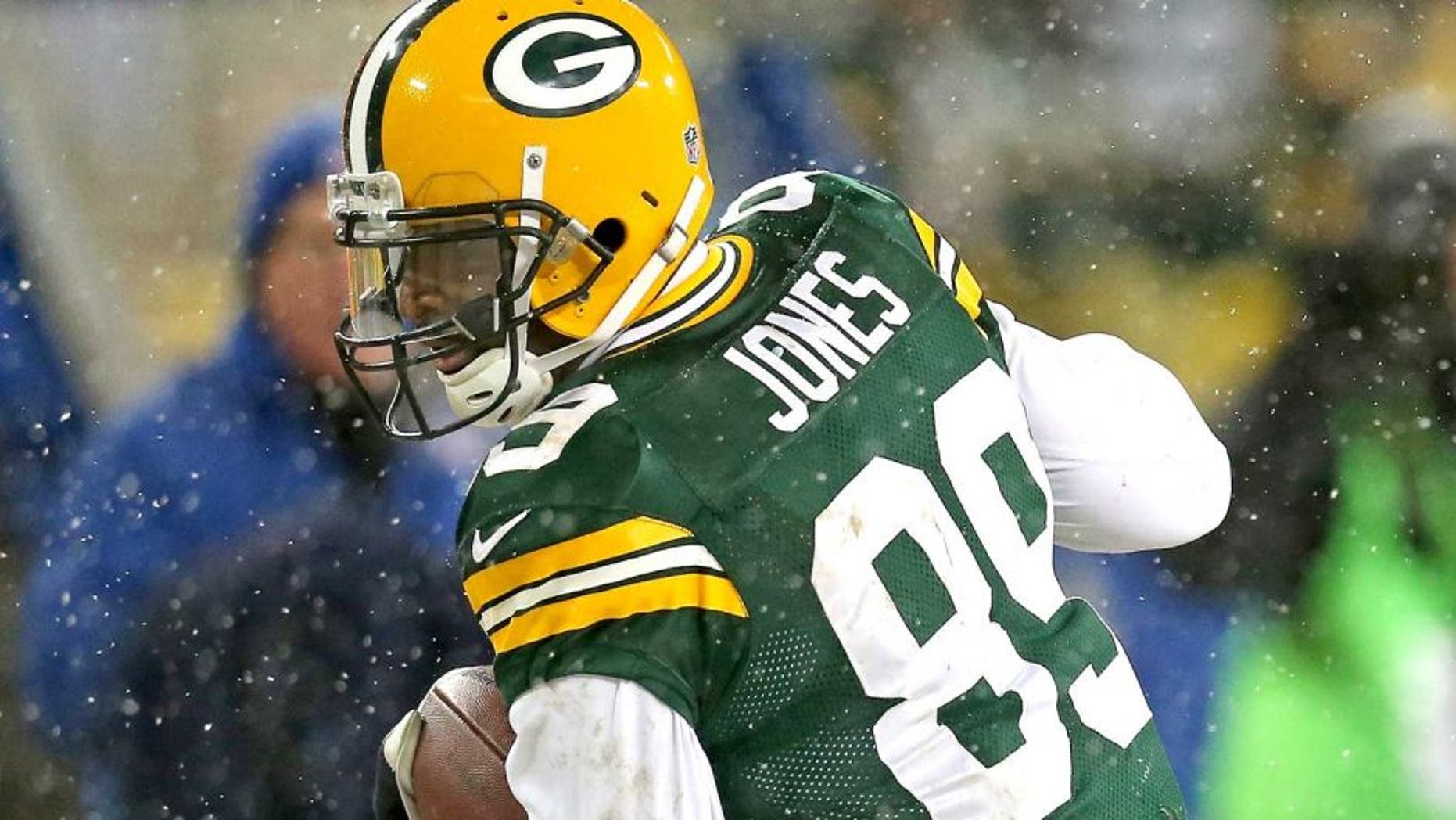 GREEN BAY, WI - DECEMBER 22: James Jones #89 of the Green Bay Packers makes a catch against the Pittsburgh Steelers at Lambeau Field on December 22, 2013 in Green Bay, Wisconsin. The Steelers defeated the Packers 38-31. (Photo by Jonathan Daniel/Getty Images) *** Local Caption *** James Jones