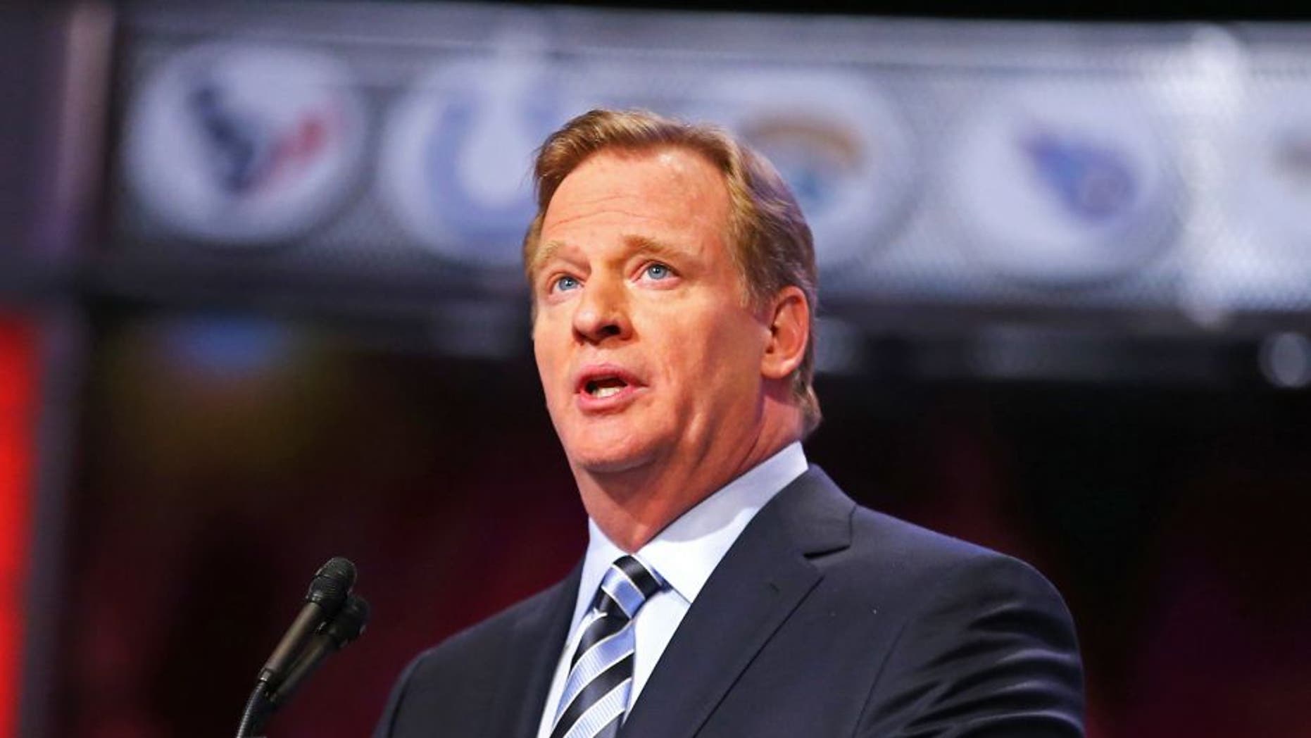 NEW YORK, NY - APRIL 25: NFL Commissioner Roger Goodell speaks at the podium in the first round of the 2013 NFL Draft at Radio City Music Hall on April 25, 2013 in New York City. (Photo by Al Bello/Getty Images)