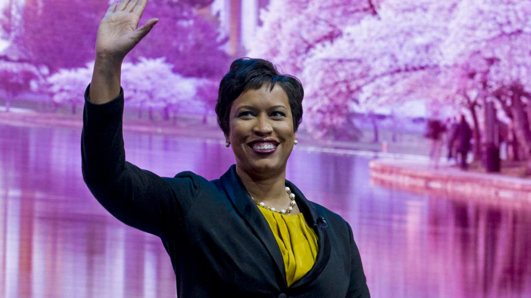 Washington, DC, Mayor Muriel Bowser waves to the crowd before speaking at the American Israel Public Affairs Committee (AIPAC) Policy Conference at the Verizon Center in Washington, Sunday, March 26, 2017.