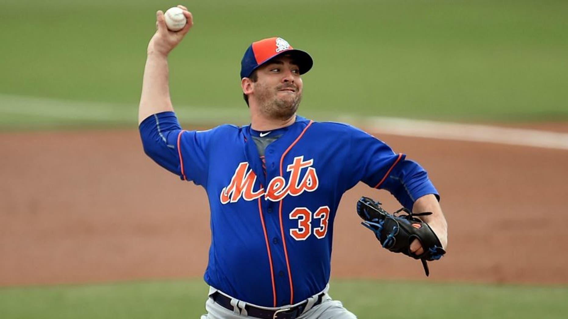 at Roger Dean Stadium on March 13, 2016 in Jupiter, Florida.,JUPITER, FL - MARCH 13: Matt Harvey #33 of the New York Mets throws a pitch during a spring training game against the Miami Marlins at Roger Dean Stadium on March 13, 2016 in Jupiter, Florida. (Photo by Stacy Revere/Getty Images)