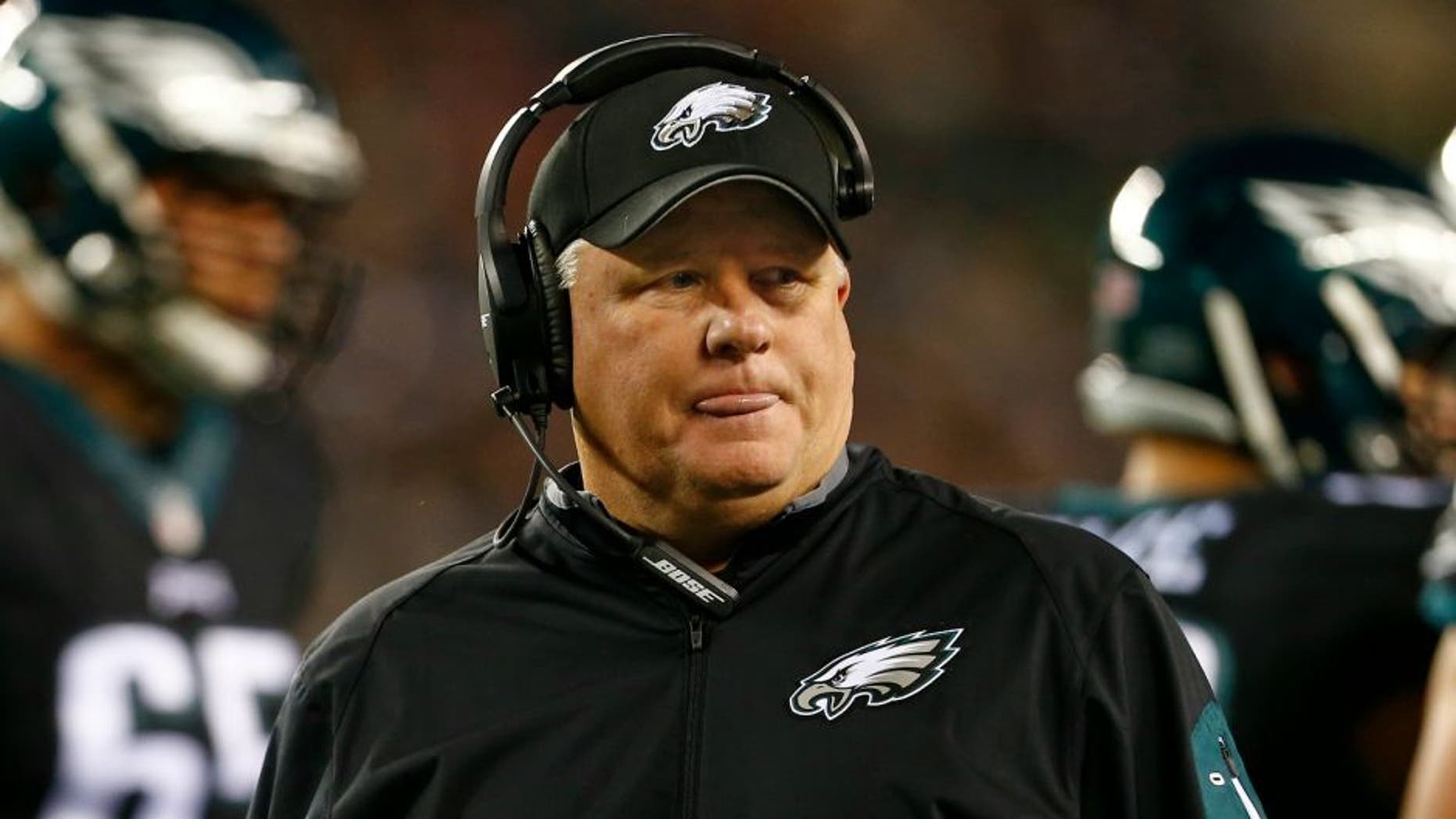 Head coach Chip Kelly of the Philadelphia Eagles during a game against the New York Giants at Lincoln Financial Field on October 19, 2015 (Photo by Rich Schultz /Getty Images)