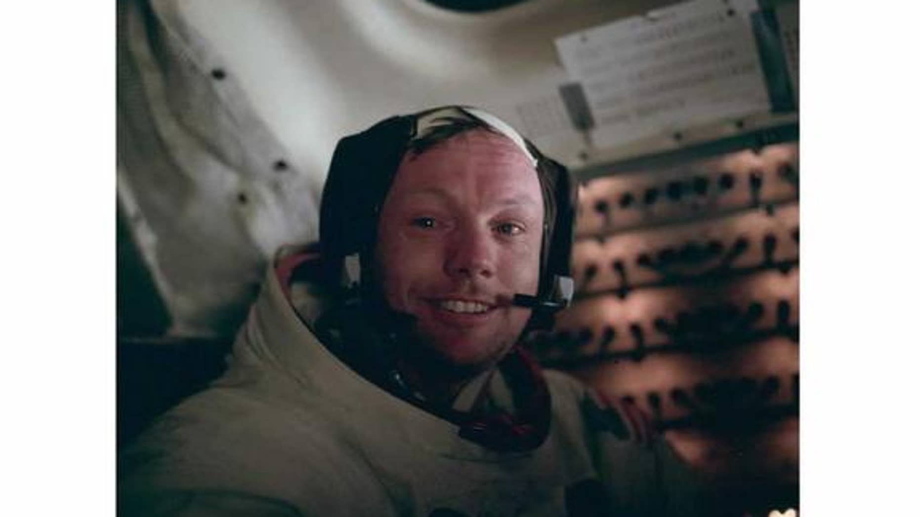 Neil Armstrong, First Man to Walk on Moon, Dies at 82 Fox News