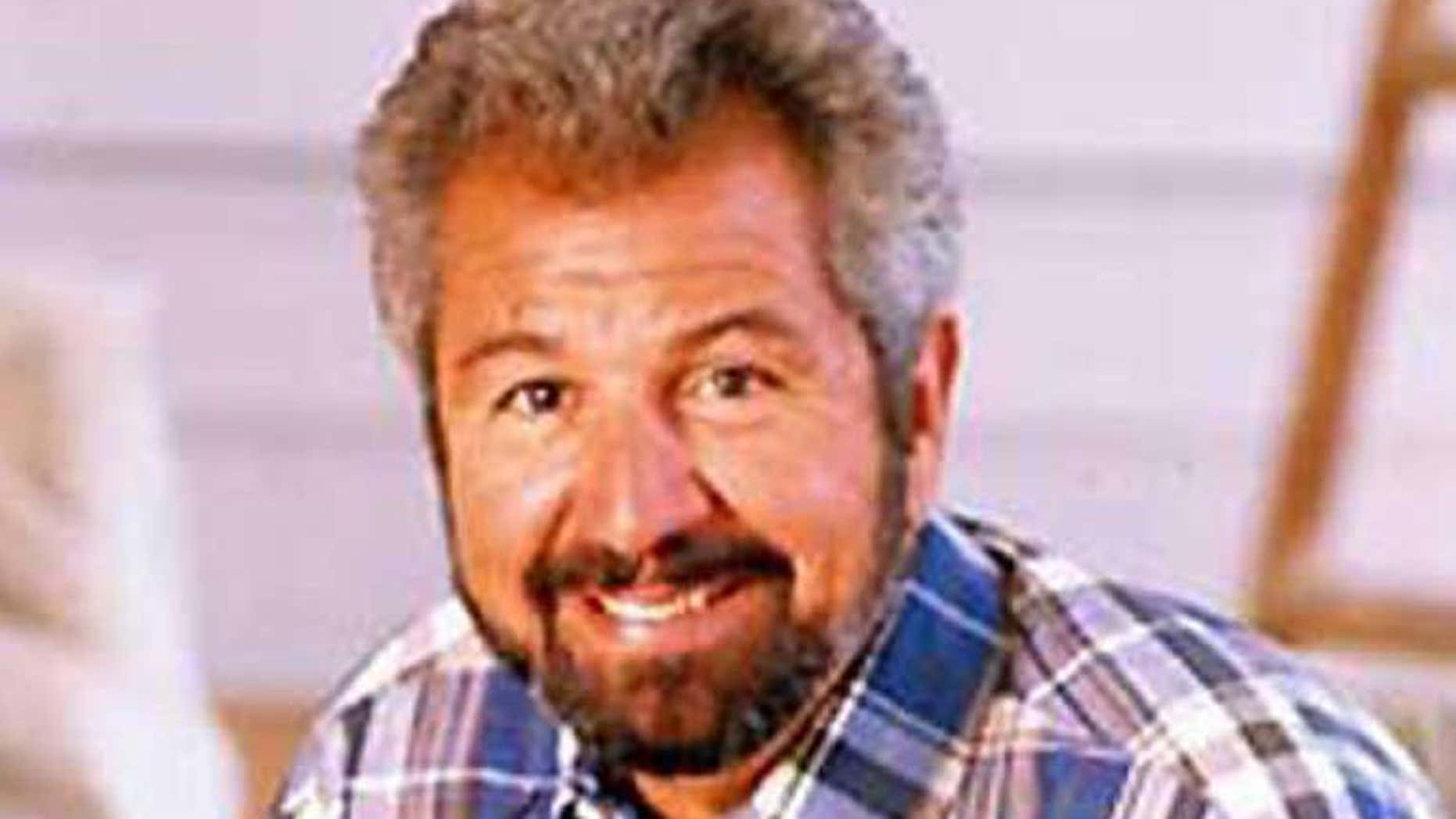 Tv Home Improvement Expert Bob Vila Sues Illinois Man Over False