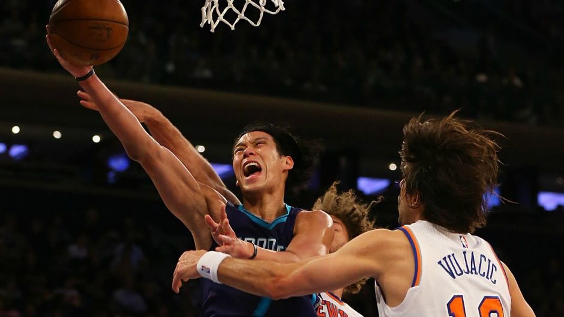 at Madison Square Garden on April 6, 2016 in New York City. NOTE TO USER: user expressly acknowleges and agrees by downloading and/or using this Photograph, user is consenting to the terms and conditions of the Getty Images License Agreement.