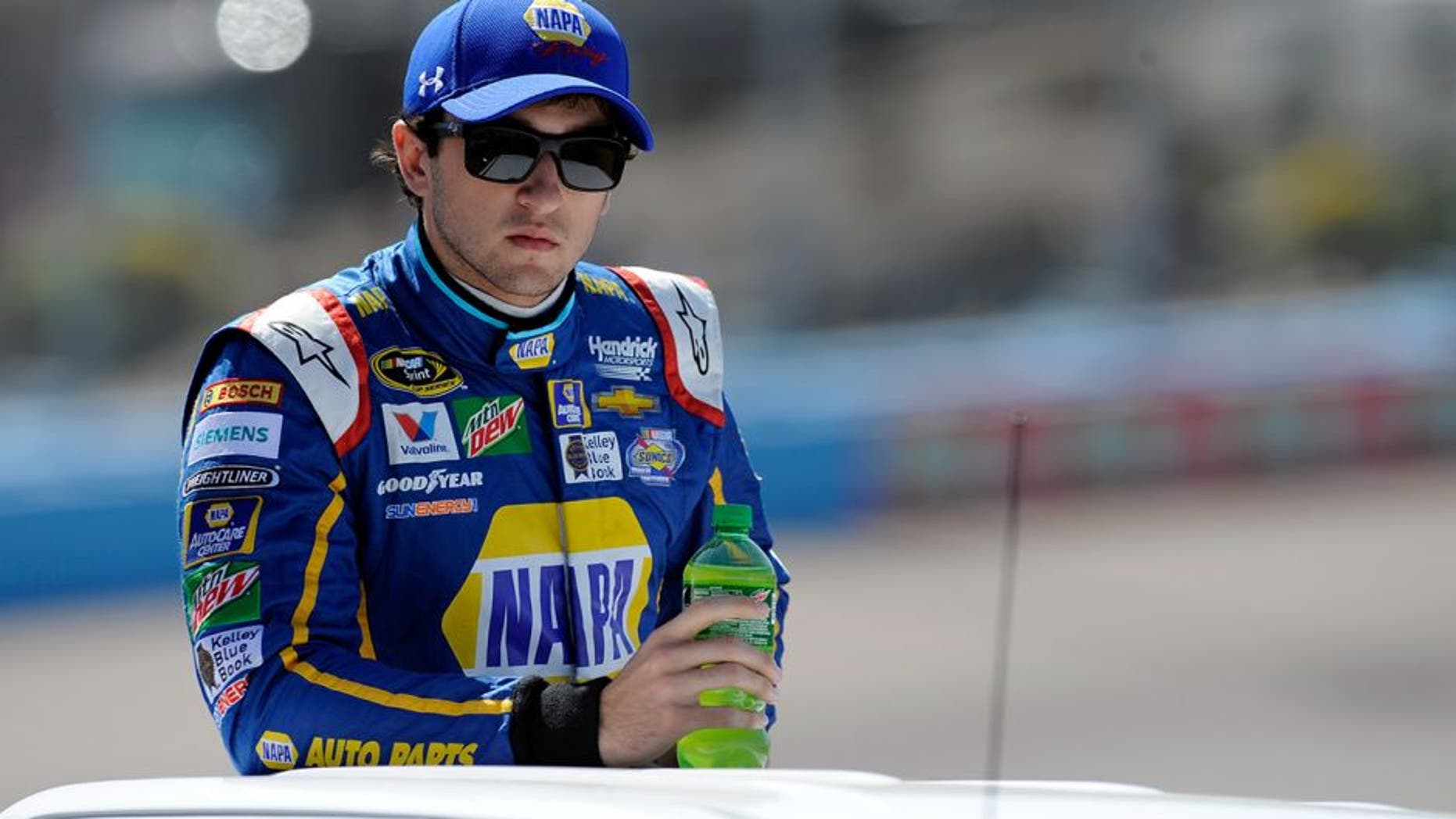 AVONDALE, AZ - MARCH 13: Chase Elliott, driver of the #24 NAPA Auto Parts Chevrolet, is introduced prior to the NASCAR Sprint Cup Series Good Sam 500 at Phoenix International Raceway on March 13, 2016 in Avondale, Arizona. (Photo by Jared C. Tilton/Getty Images)