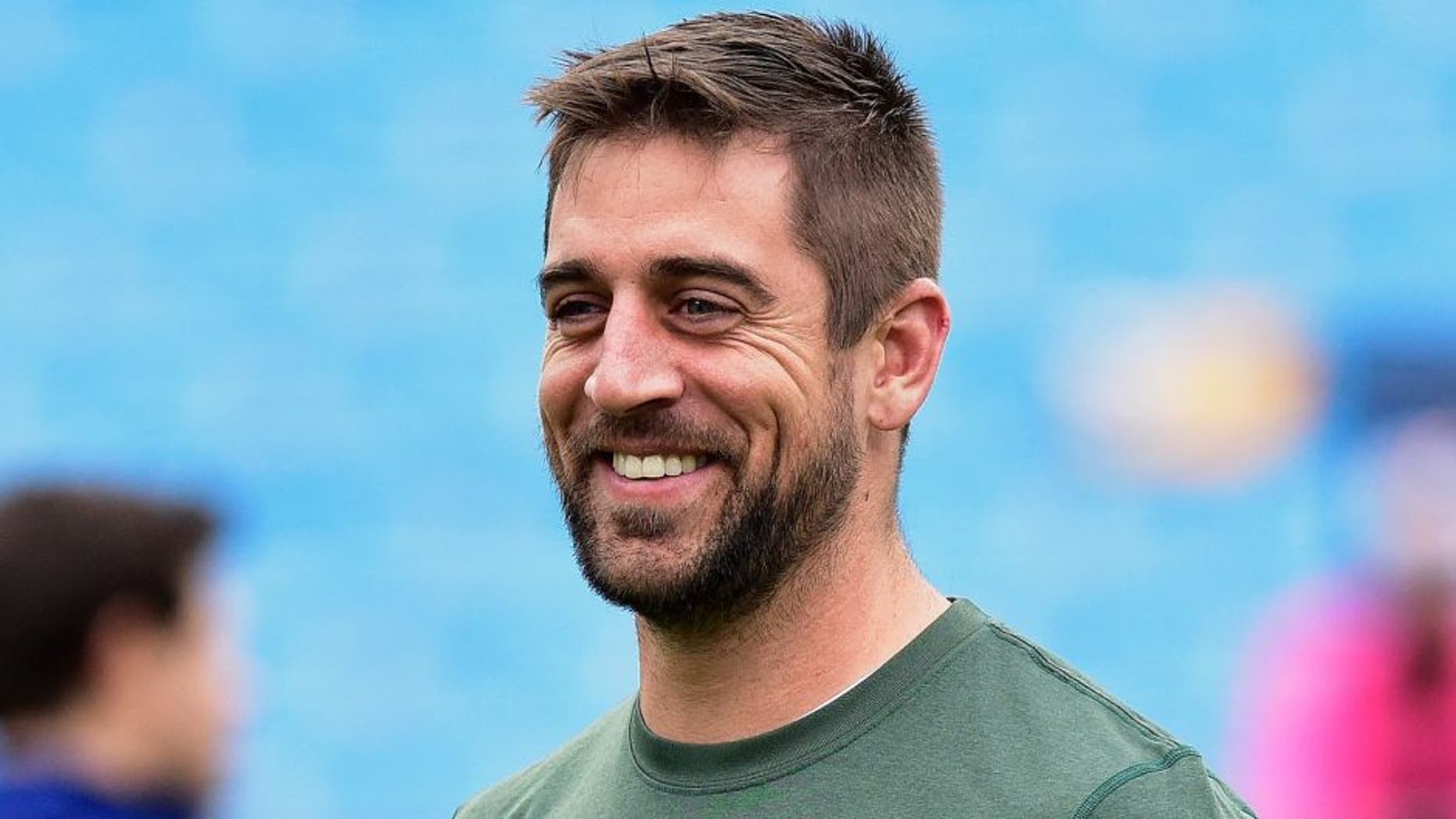 CHARLOTTE, NC - NOVEMBER 08: Aaron Rodgers #12 of the Green Bay Packers warms up before their game against the Green Bay Packers at Bank of America Stadium on November 8, 2015 in Charlotte, North Carolina. (Photo by Grant Halverson/Getty Images)