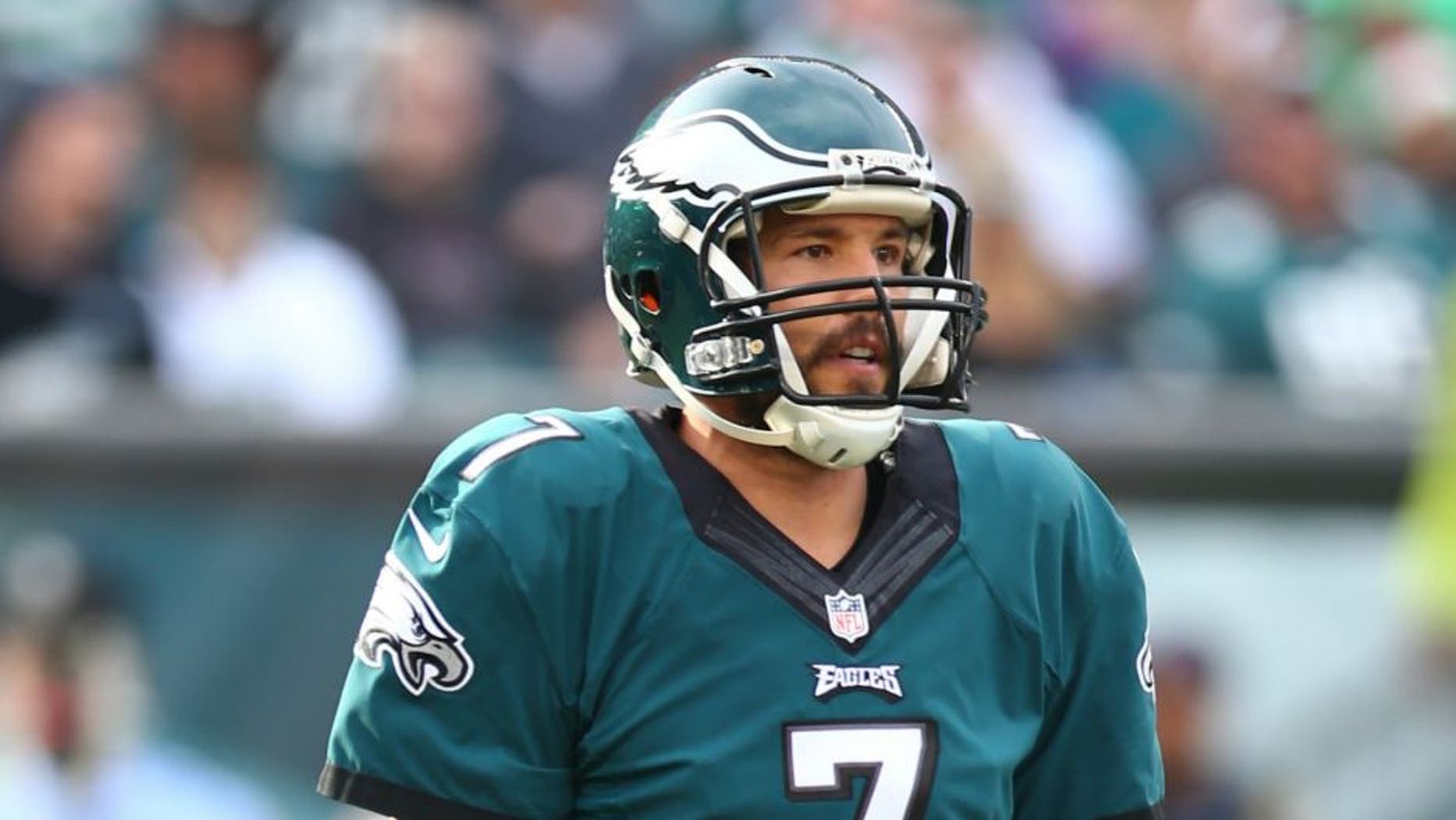 FOXBORO, MA - DECEMBER 06: Sam Bradford #7 of the Philadelphia Eagles looks on prior to the game between the New England Patriots and the Philadelphia Eagles at Gillette Stadium on December 6, 2015 in Foxboro, Massachusetts. (Photo by Jim Rogash/Getty Images)