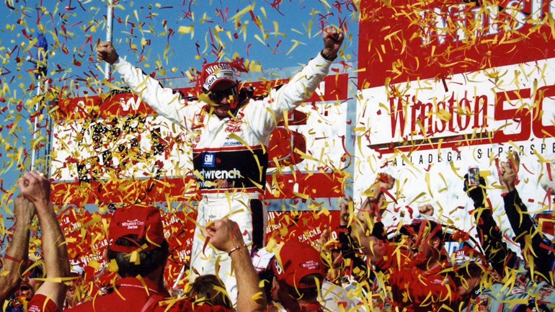 TALLADEGA, AL - OCTOBER 15, 2000: Dale Earnhardt won the seasonÃs final No Bull 5 event, his first for the special million-dollar bonus. This was his 10th career victory at Talladega. (Photo by ISC Archives via Getty Images)