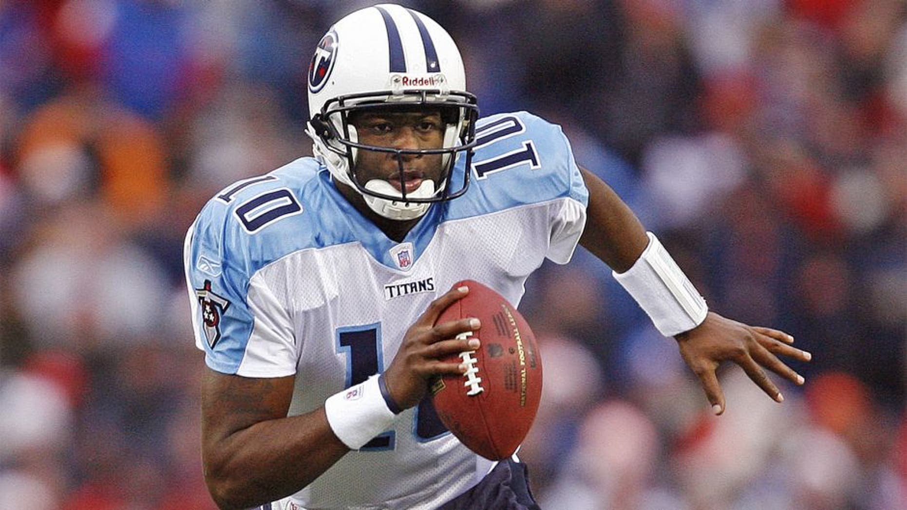 Titans' Vince Young during a game between the Buffalo Bills and the Tennessee Titans, Orchard Park, New York, Sunday, December 24, 2006. The Titans won 30-29. (Photo by Jim Rogash/Getty Images)