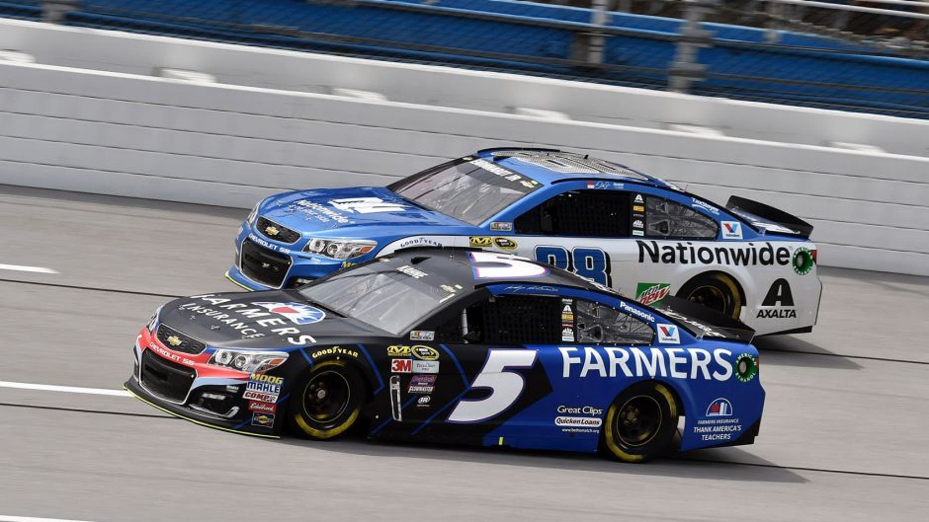 29 April- 1 May, 2016, Talladega, Alabama USA Kasey Kahne and Dale Earnhardt Jr © 2016, Nigel Kinrade LAT Photo USA