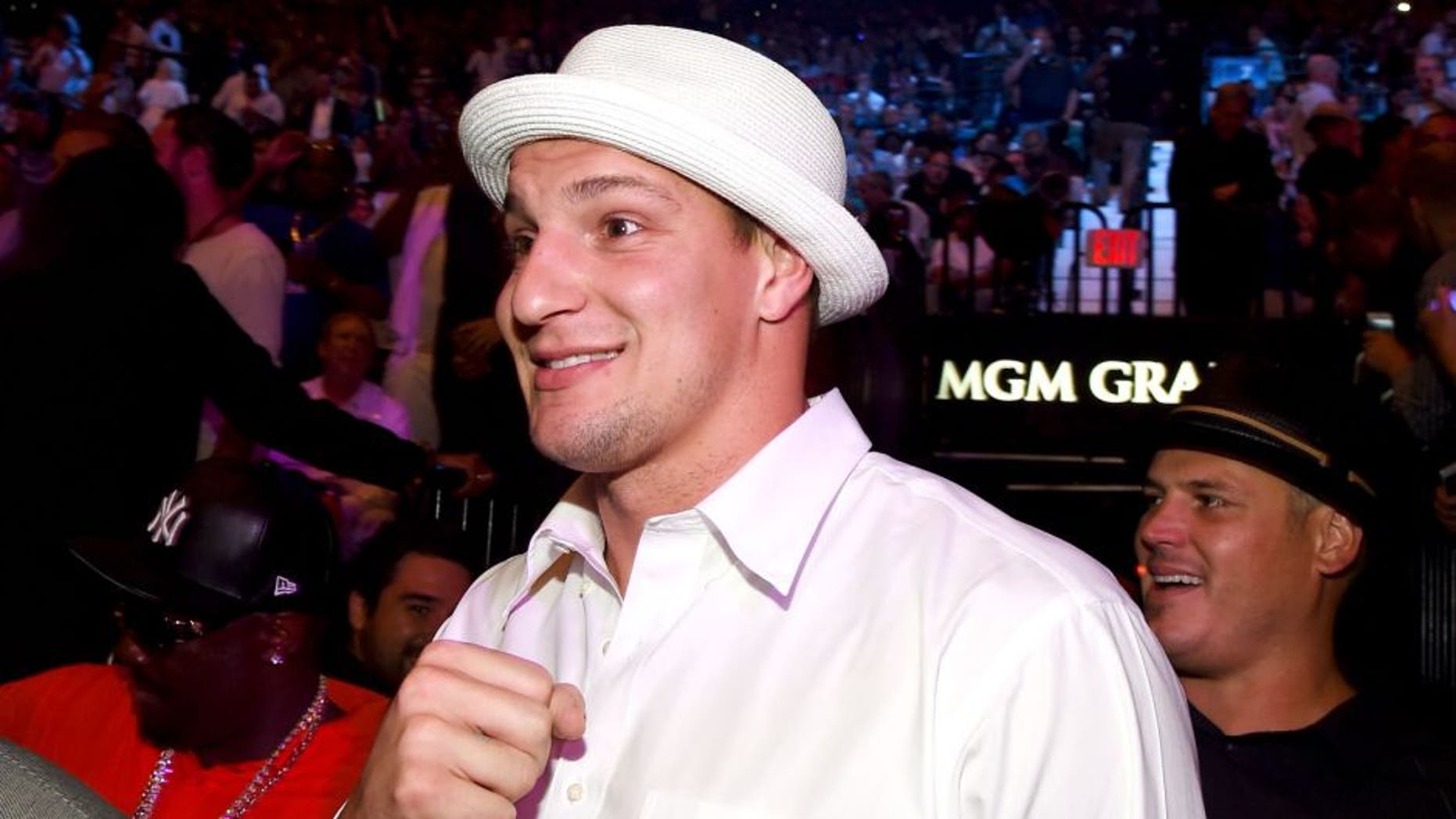 LAS VEGAS, NV - MAY 02: NFL player Rob Gronkowski poses ringside At "Mayweather VS Pacquiao" presented by SHOWTIME PPV And HBO PPV at MGM Grand Garden Arena on May 2, 2015 in Las Vegas, Nevada. (Photo by Ethan Miller/Getty Images for SHOWTIME)