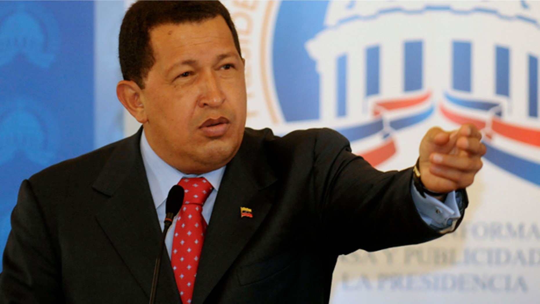 Hugo Chavez trumps Internet-saavy foes in terms of Twitter followers.